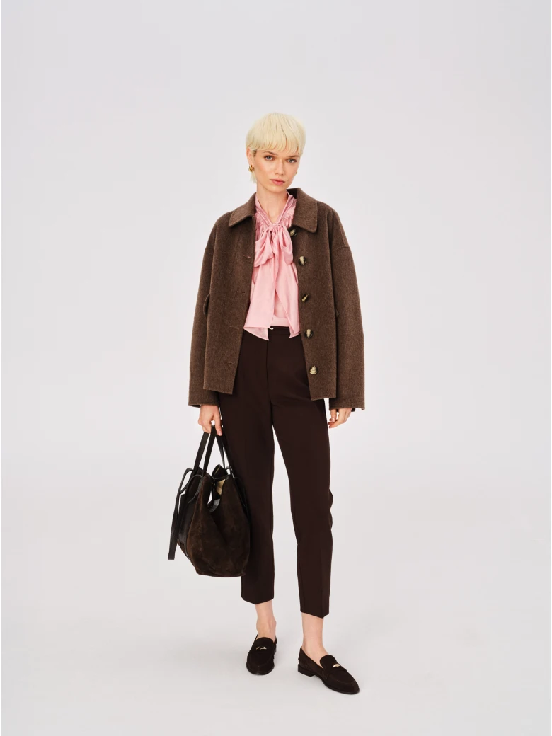 Elegant cigarette pants in chocolate brown