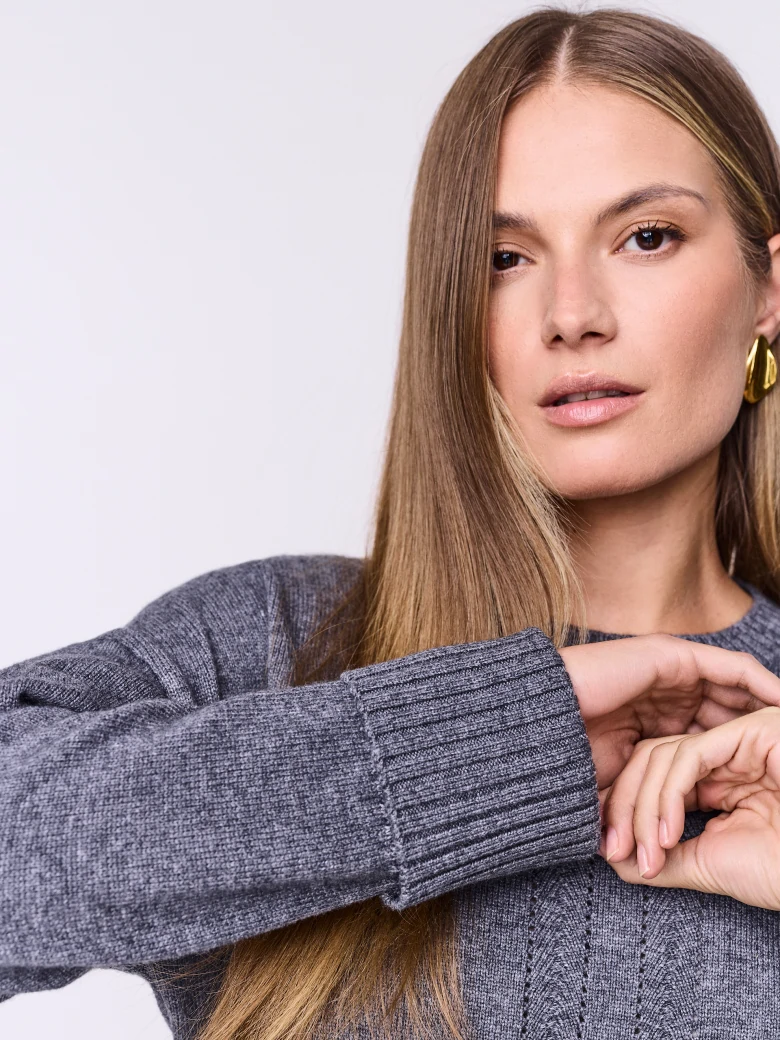 Gray sweater with wool and cashmere