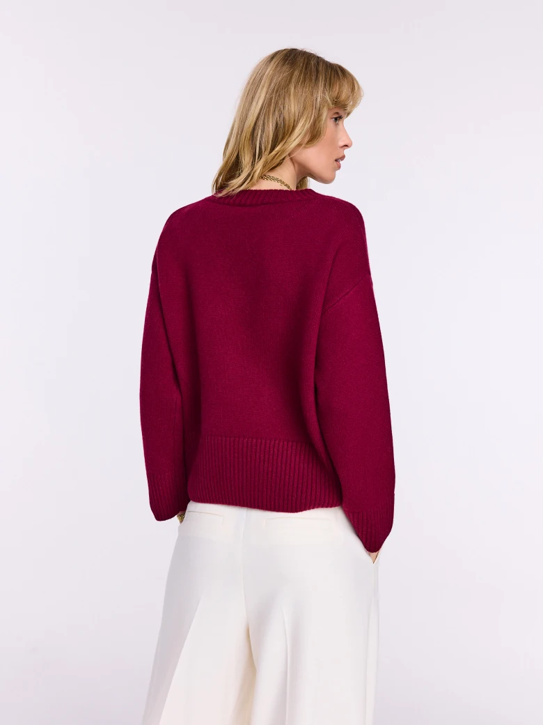 Wool sweater in burgundy