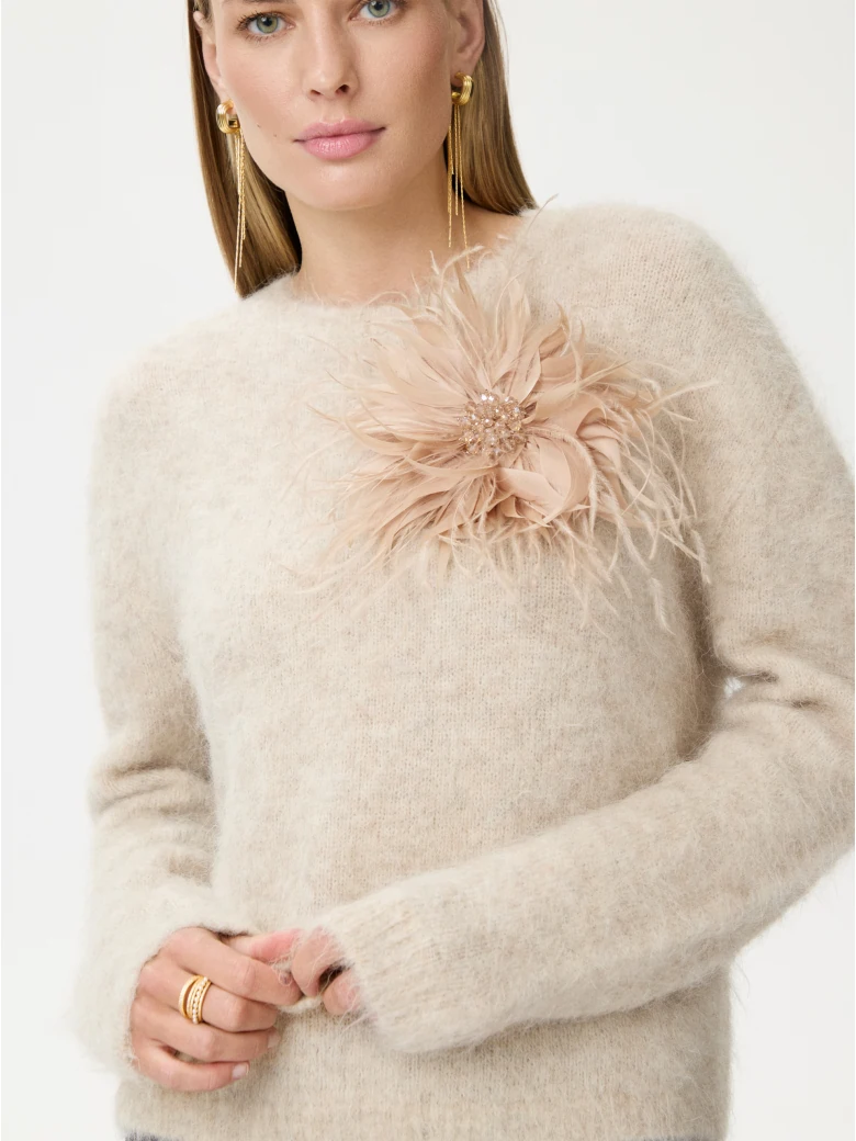 Beige sweater with alpaca wool