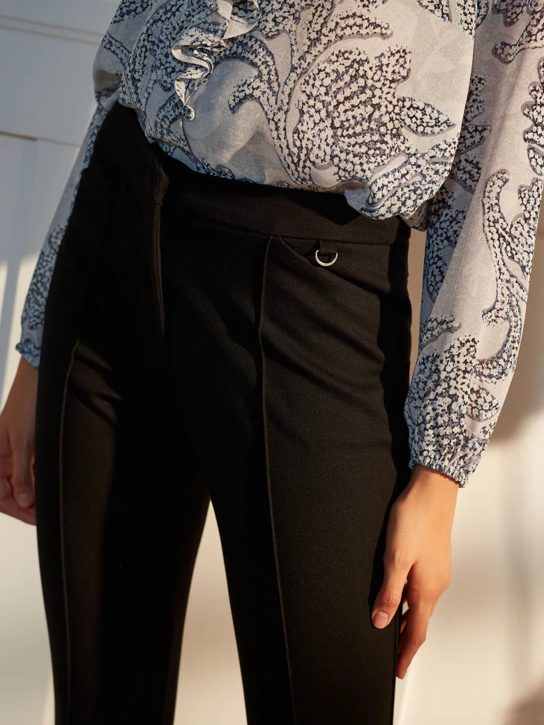 BLOUSE WITH RUFFLE AT NECKLINE