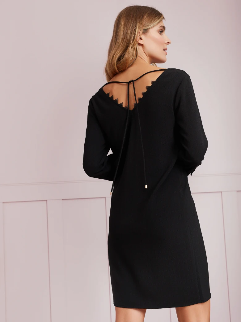DRESS WITH BACK NECKLINE