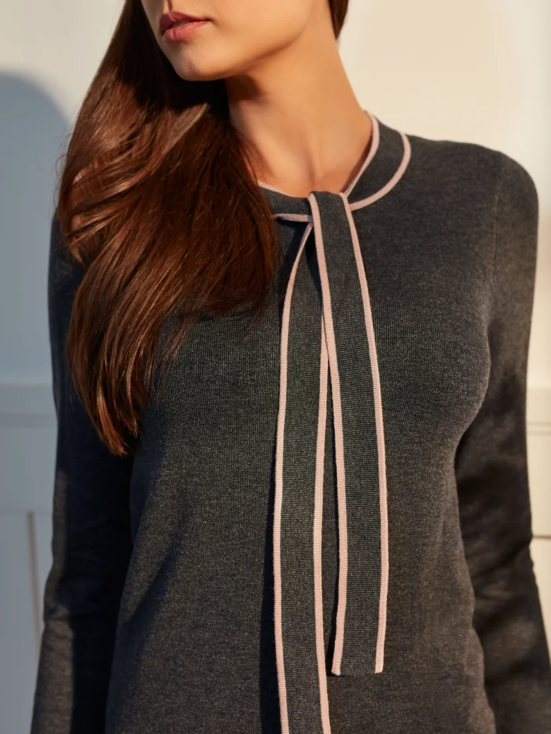 SWEATER WITH BINDING AT THE NECKLINE