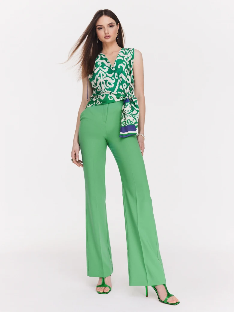 Green viscose blouse tied at the waist