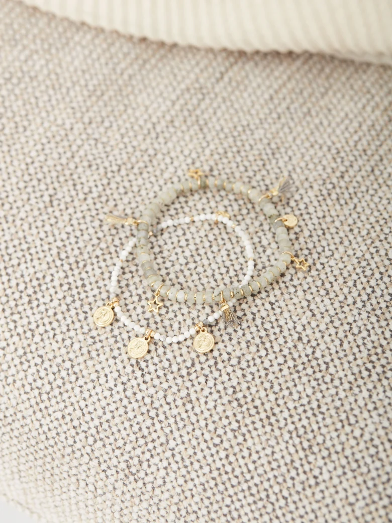 SET OF BRACELETS WITH NATURAL STONES