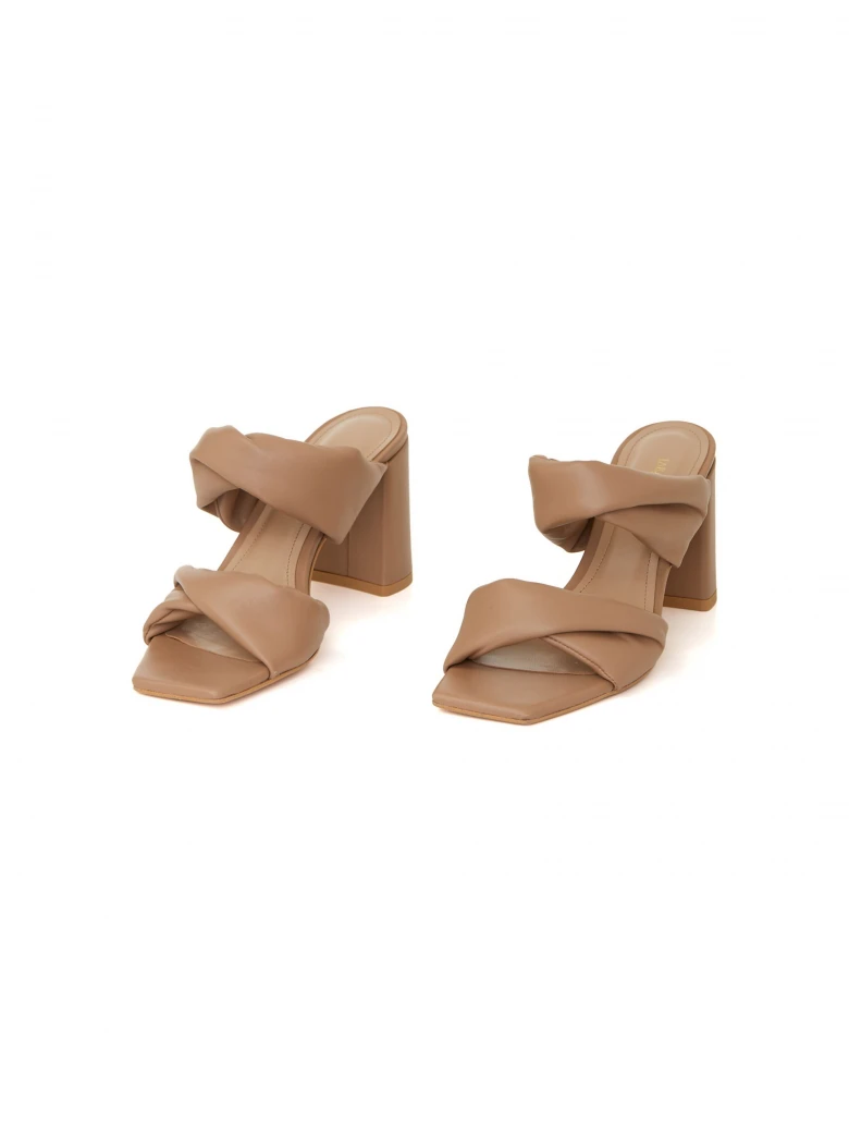 HEELED LEATHER MULES