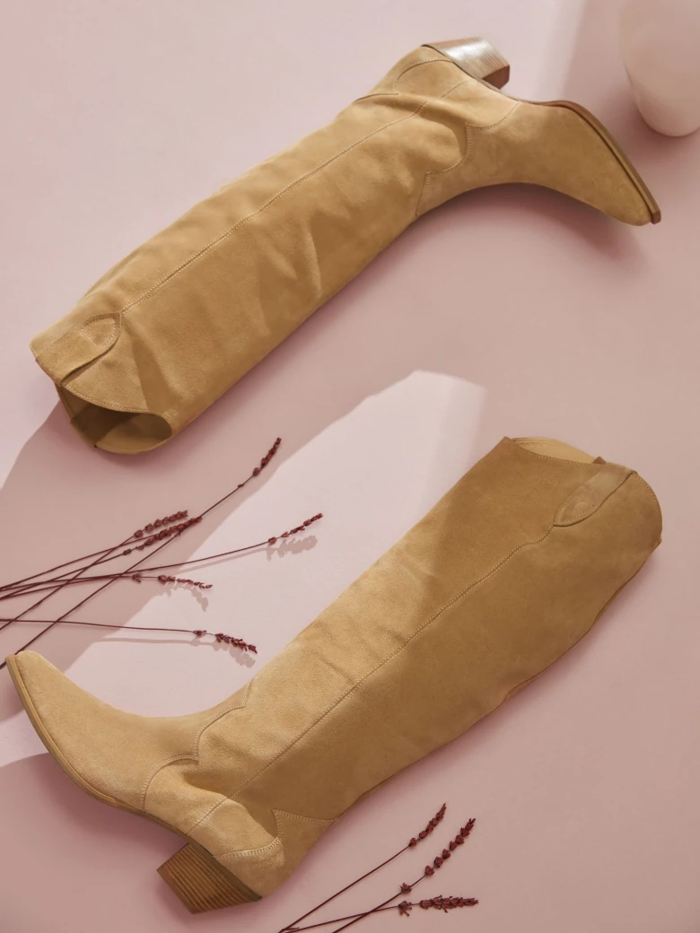 BEIGE COWBOY BOOTS