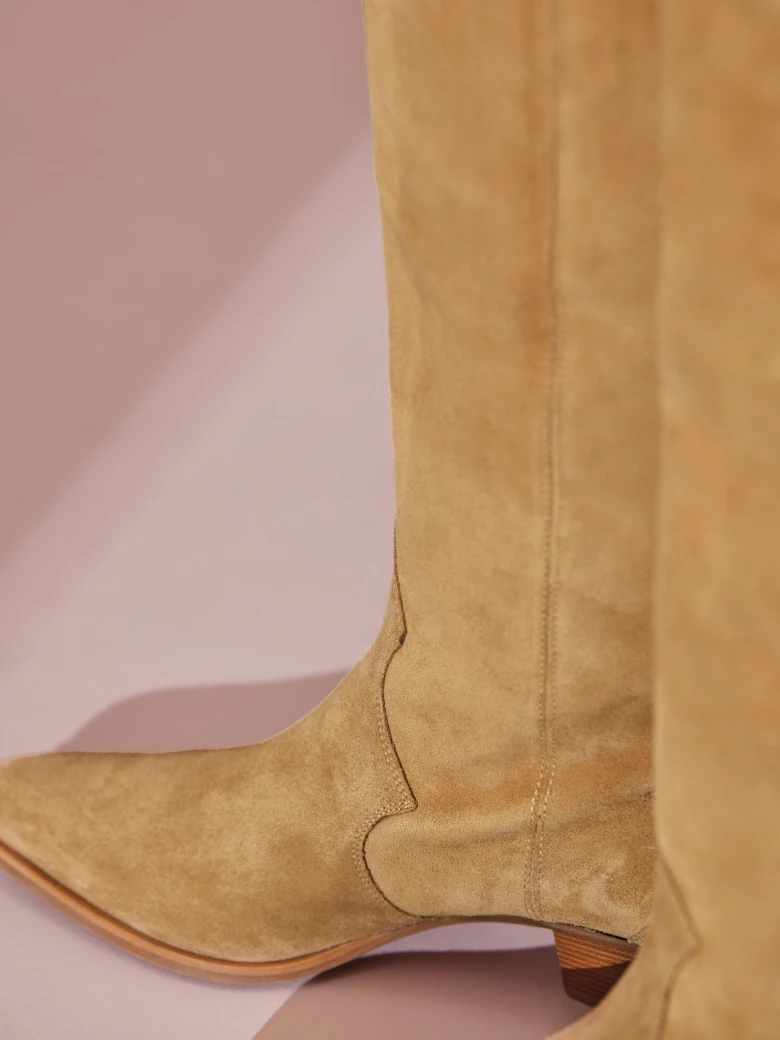 BEIGE COWBOY BOOTS