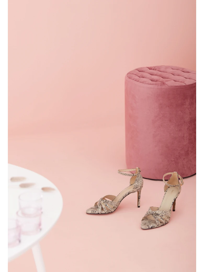 ANIMAL PRINT HEELED SANDALS