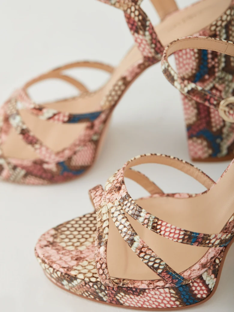 LEATHER PLATFORM HIGH HEELED SANDAL