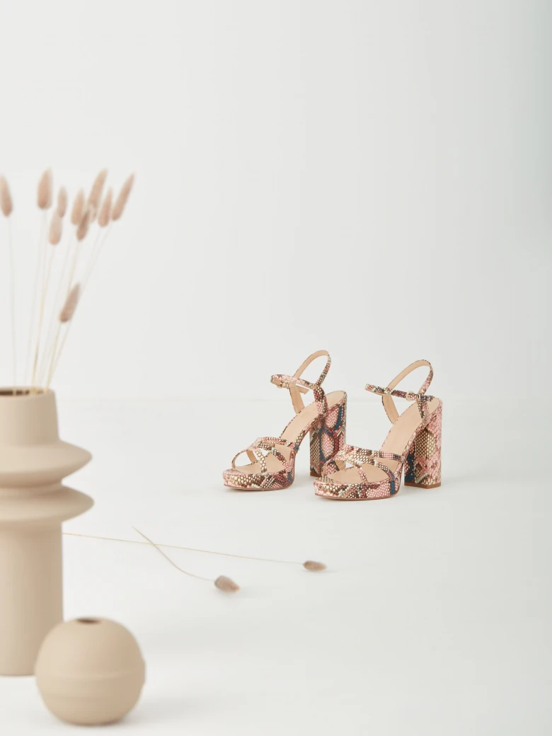 LEATHER PLATFORM HIGH HEELED SANDAL