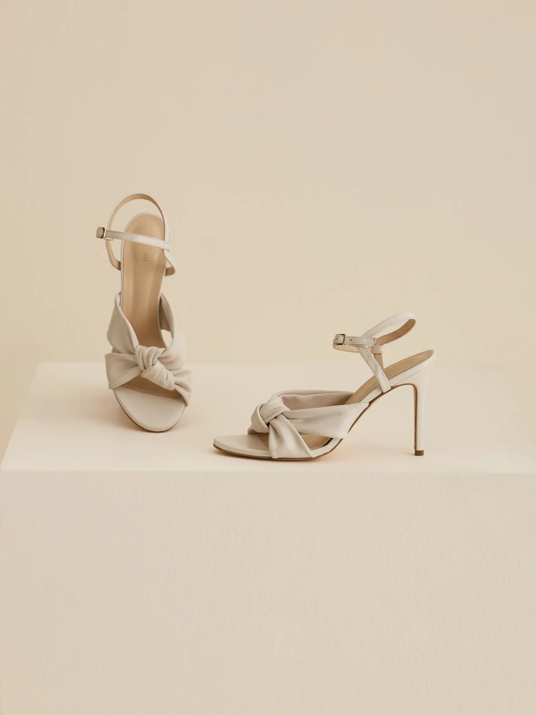 WHITE STILETTO SANDALS