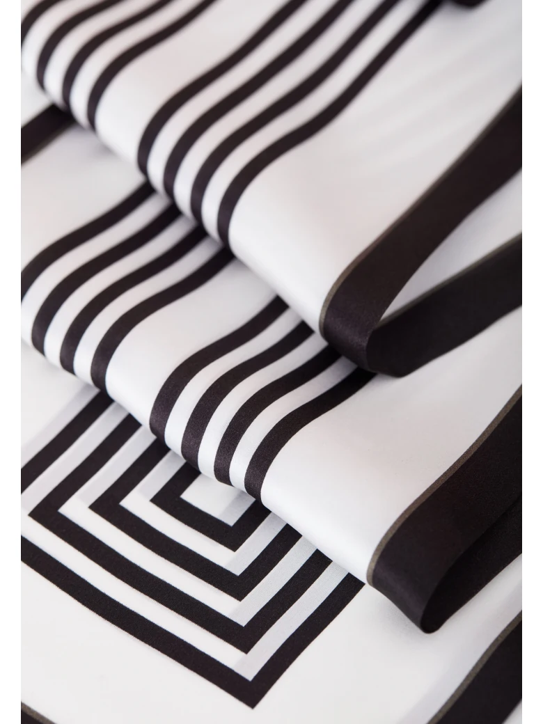 LONG STRIPED SCARF