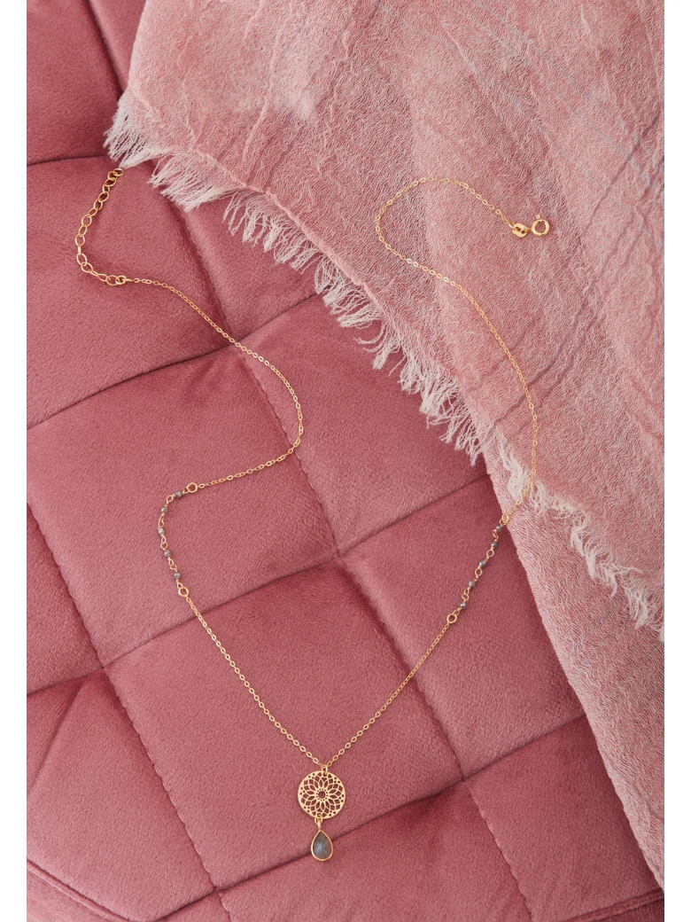 ROSETTE NECKLACE
