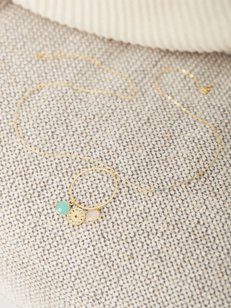 NECKLACE WITH NATURAL STONE CHARMS