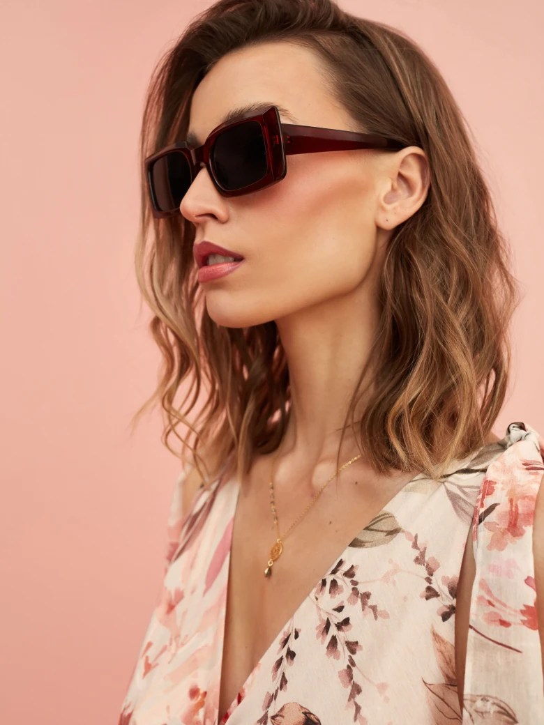BROWN SUNGLASSES