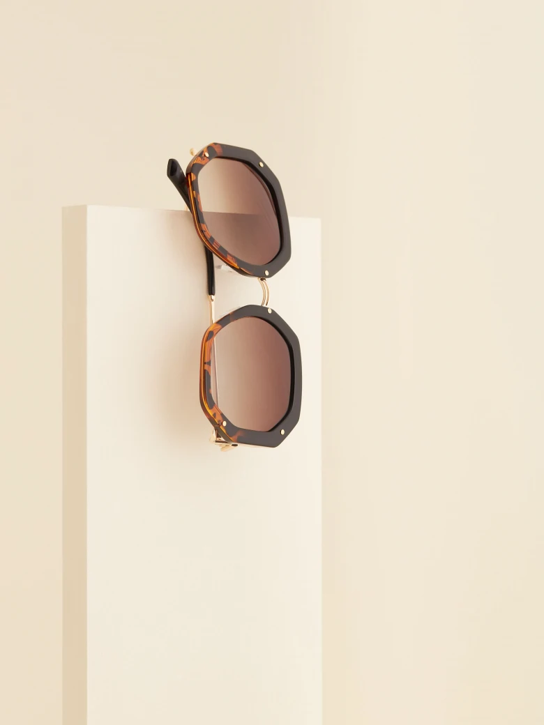 GLASSES WITH LEOPARD PRINT MOTIF