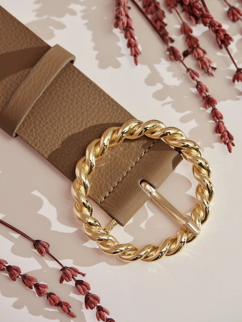 BEIGE BELT WITH ROUND BUCKLE