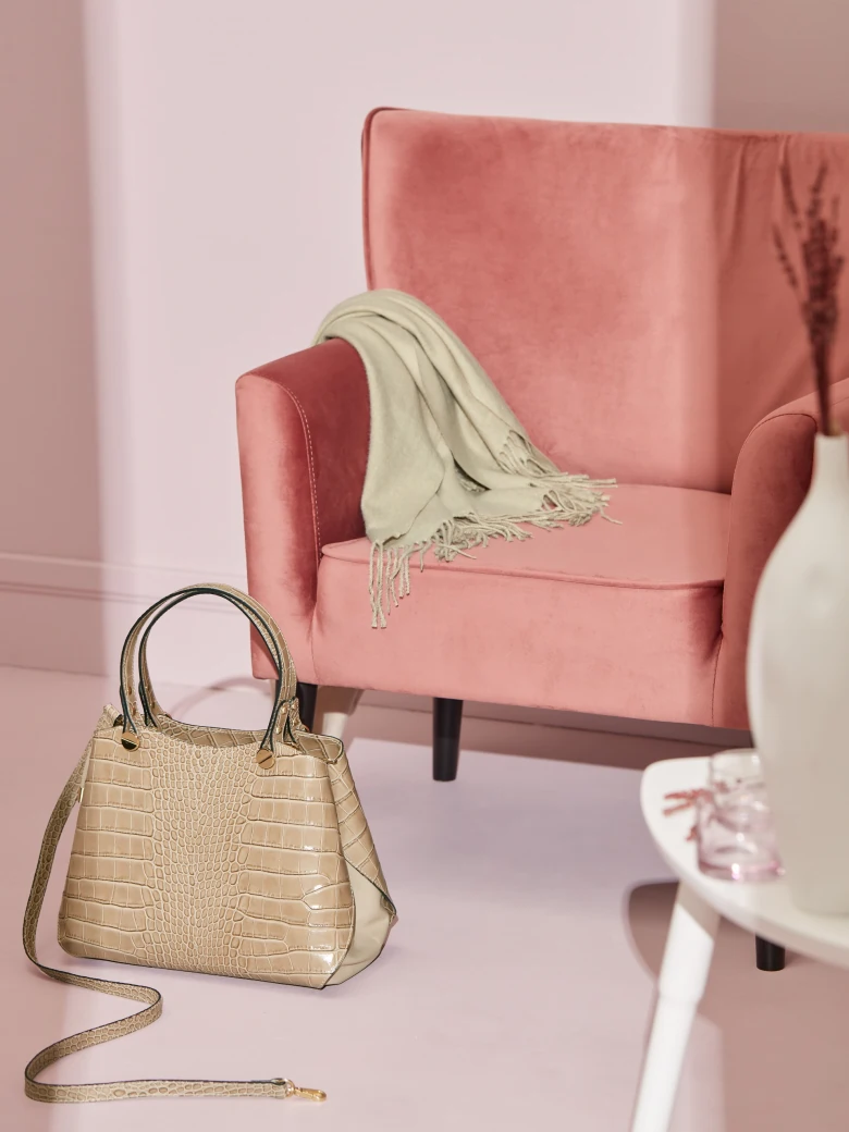 BROWN CROCODILE PATTERN HANDBAG