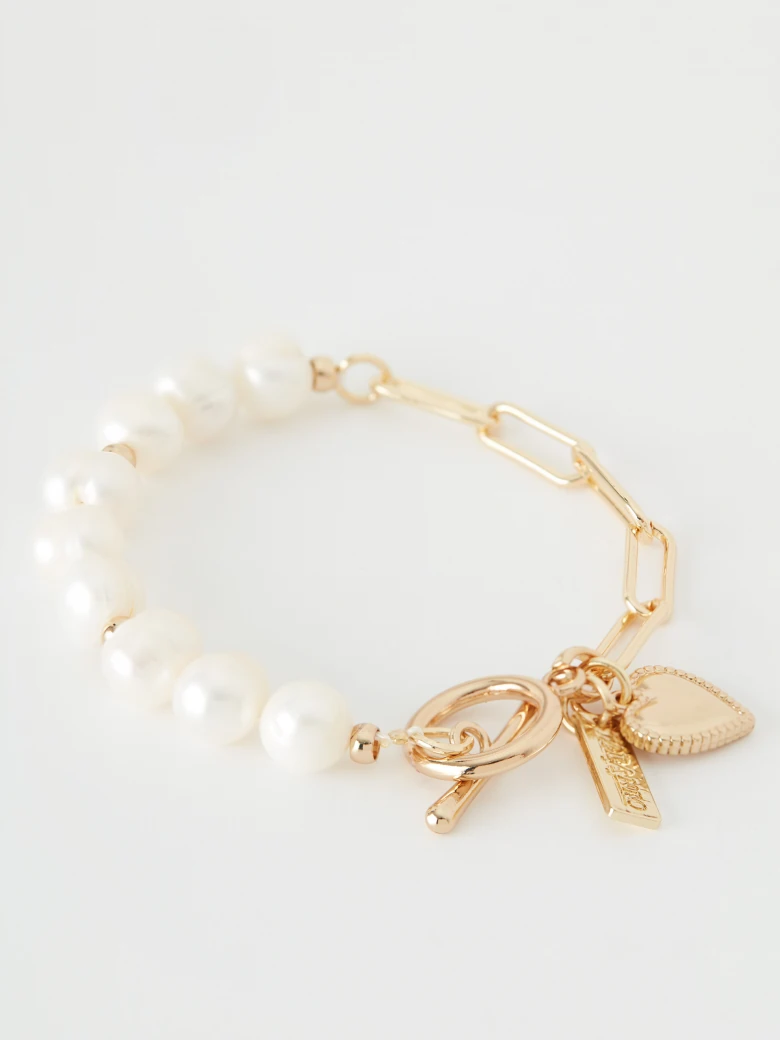 Bracelet with pearls