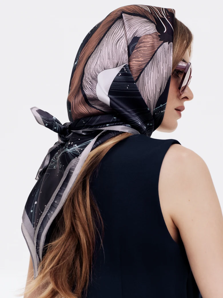 Silk gavroche
