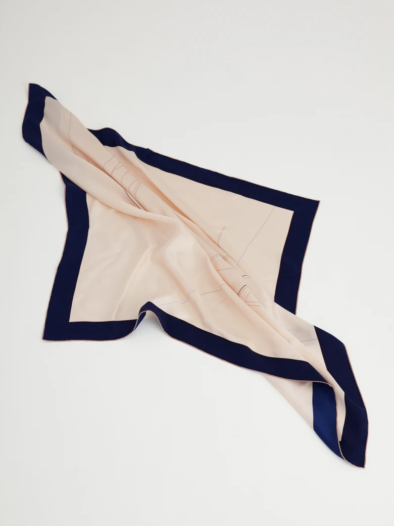 Silk gavroche in bright color