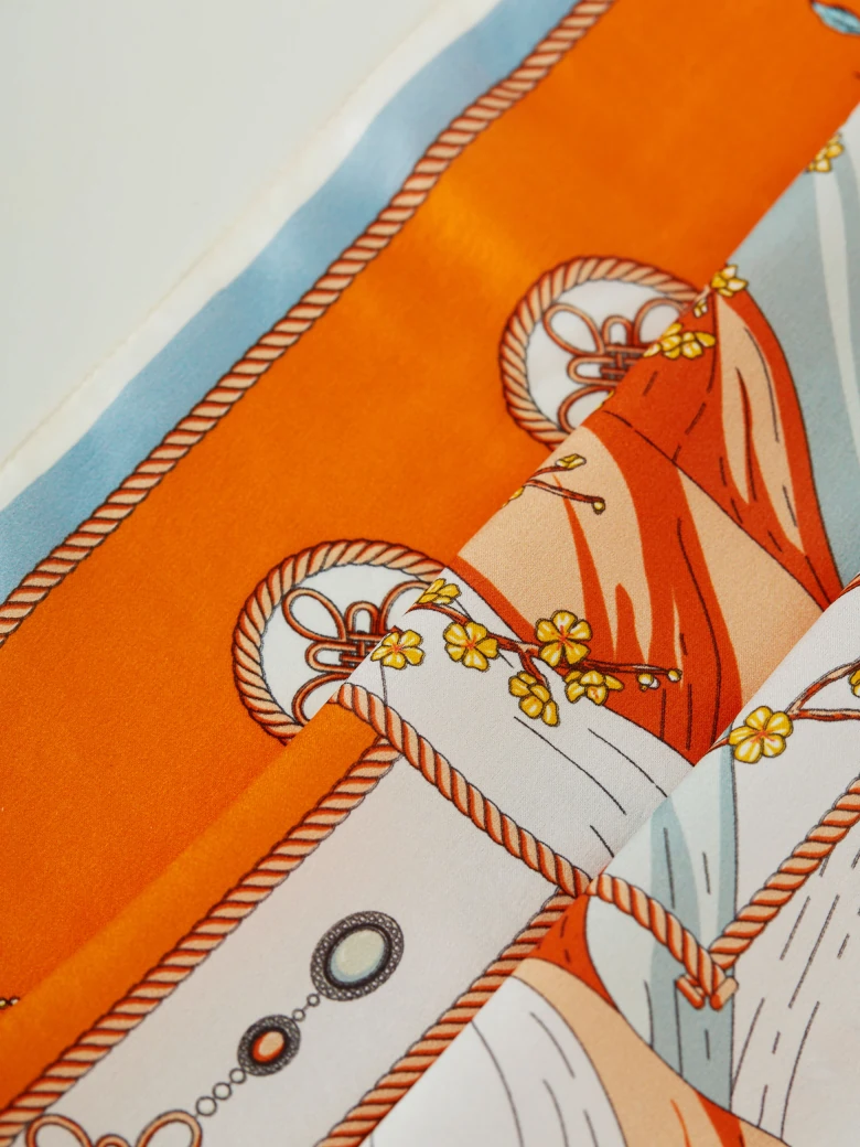 Silk gavroche in orange color