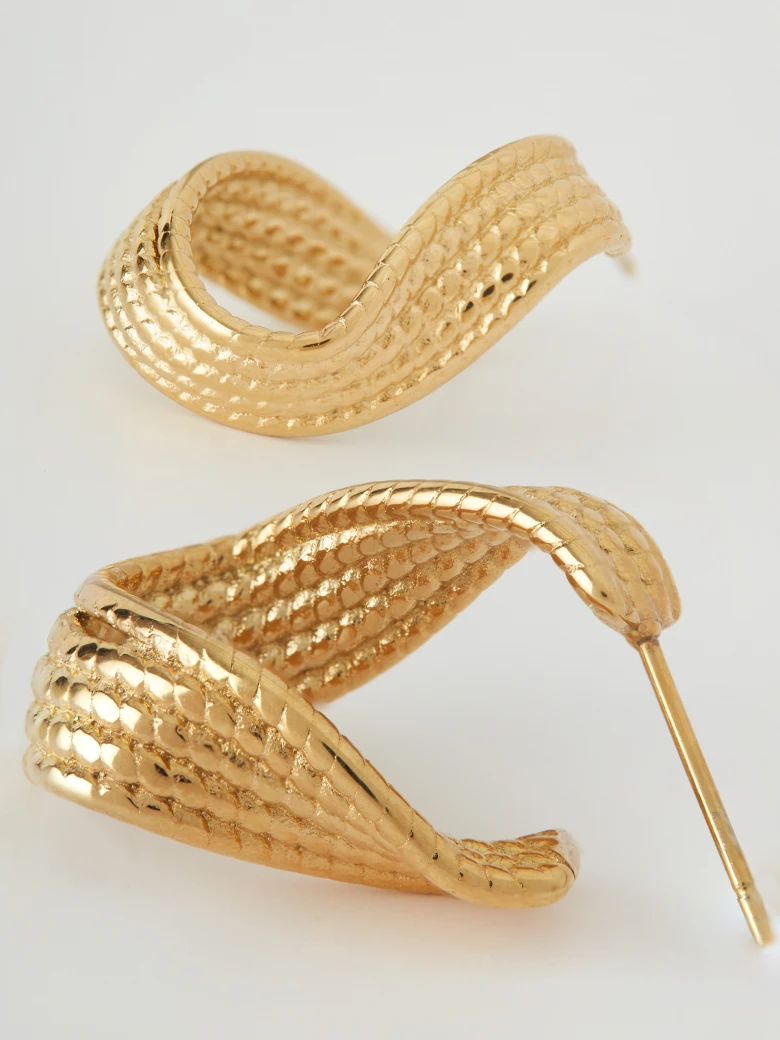 Delicate gold earrings