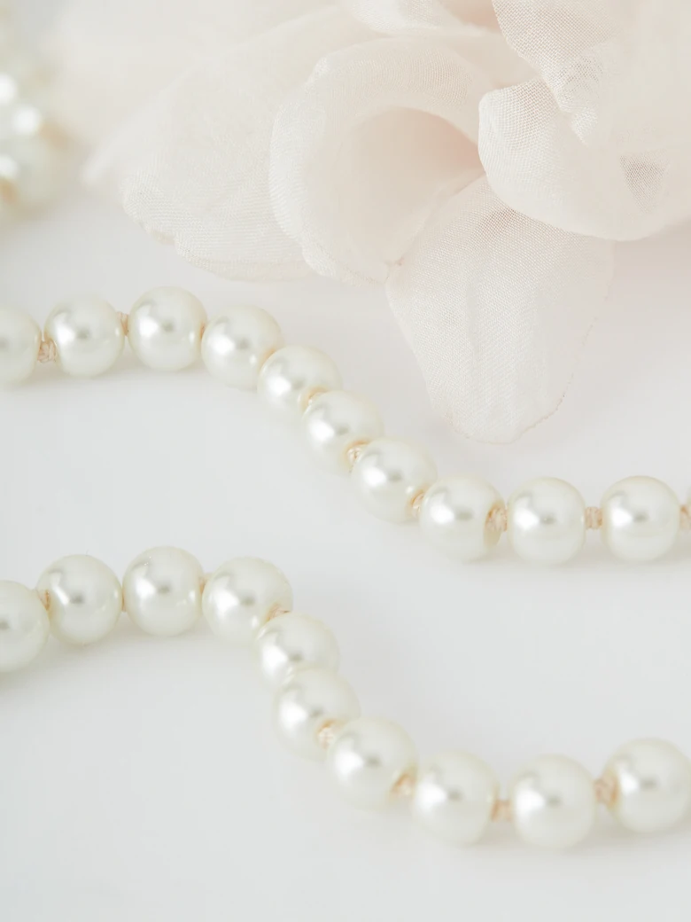 Pearl flower necklace