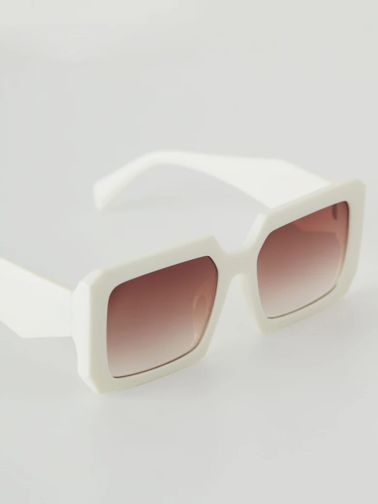 Cream sunglasses with rectangular frames