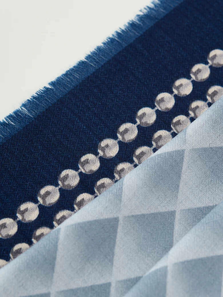 Natural blue scarf