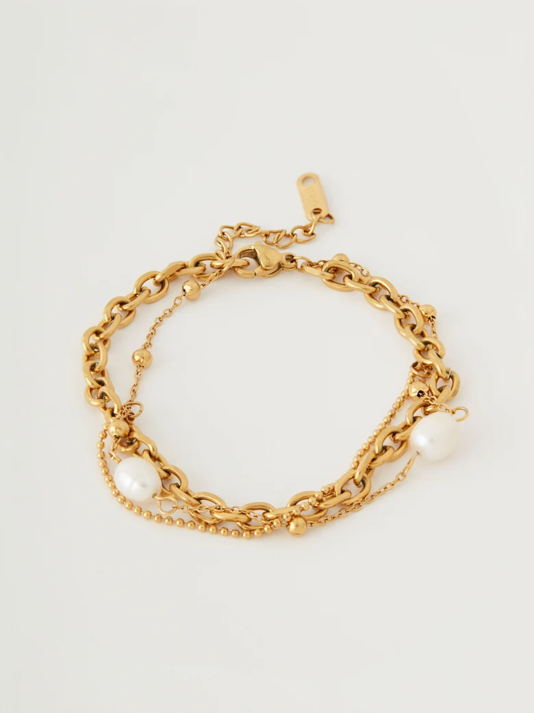 Bracelet with pearls