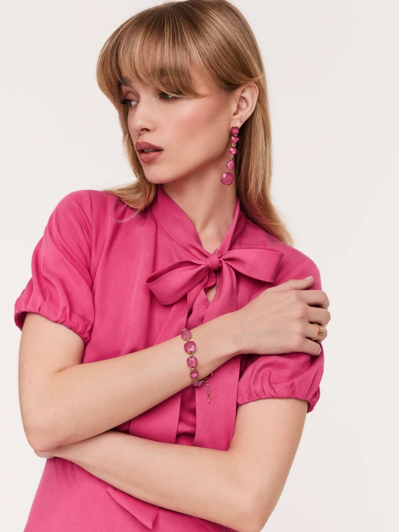 Bracelet with pink stones