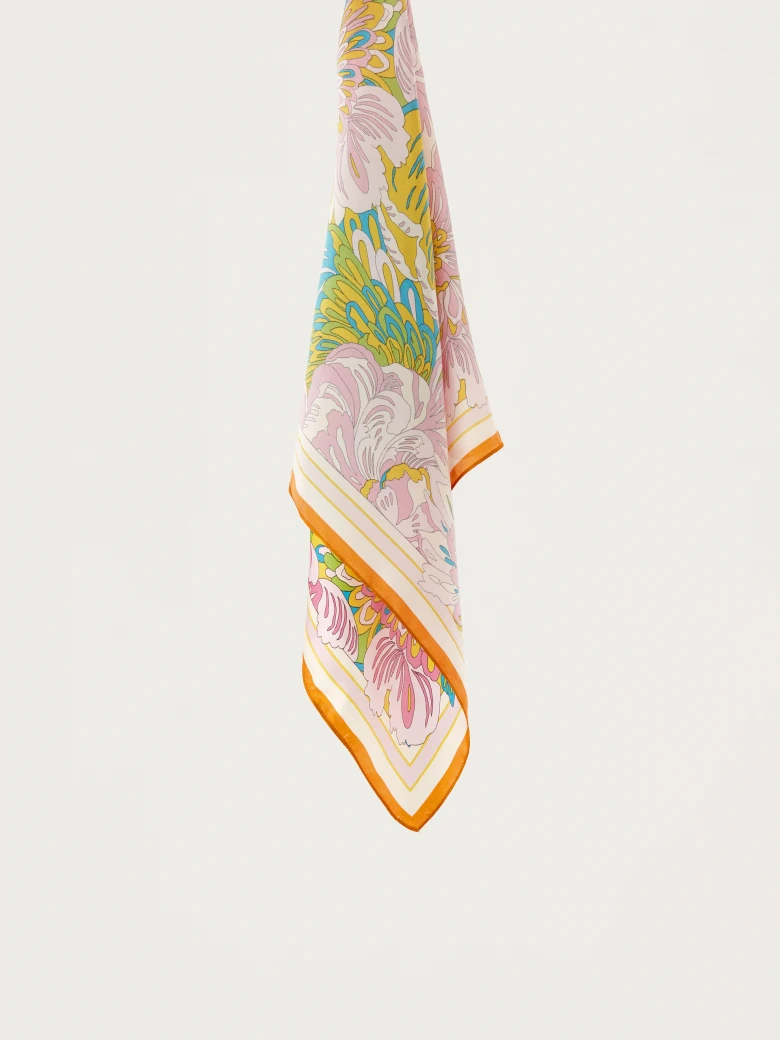 Large silk gavroche in ethnic pattern