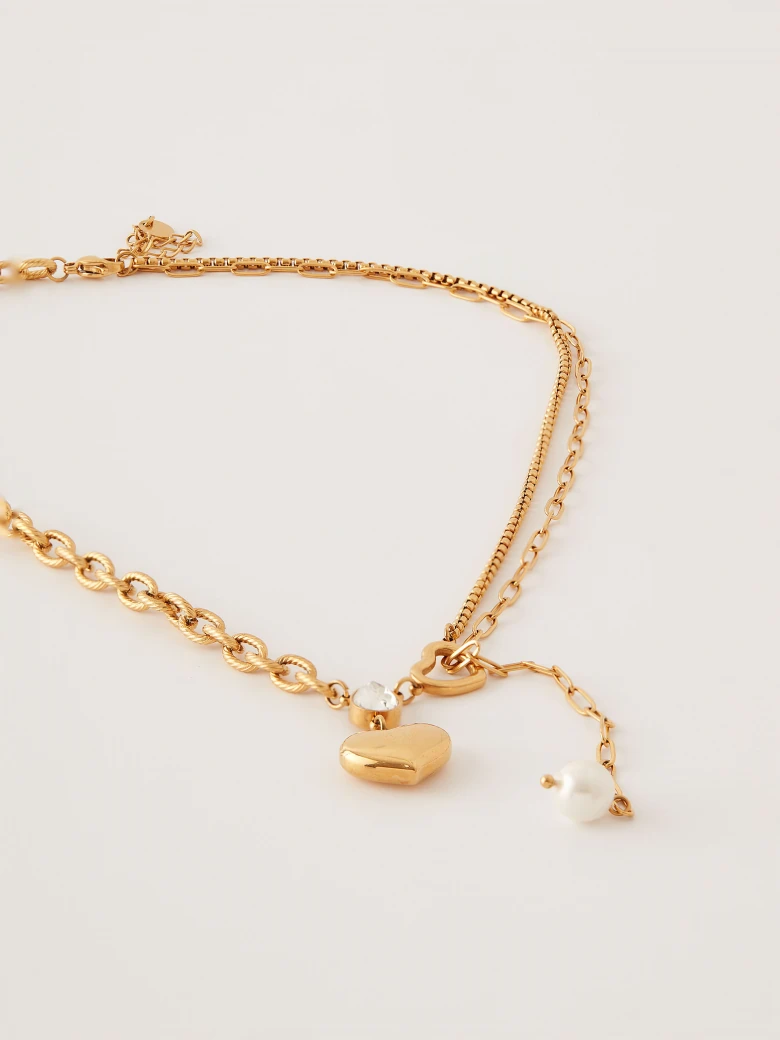 Gold-plated steel necklace with heart-shaped pendant