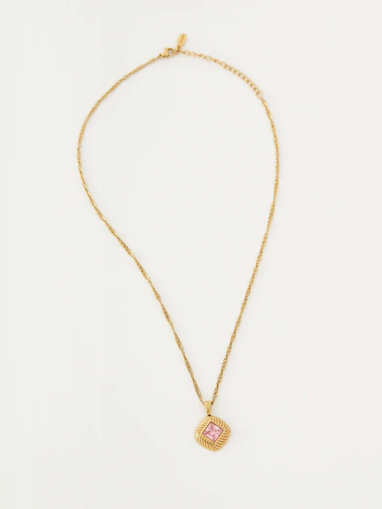 Elegant zirconia necklace