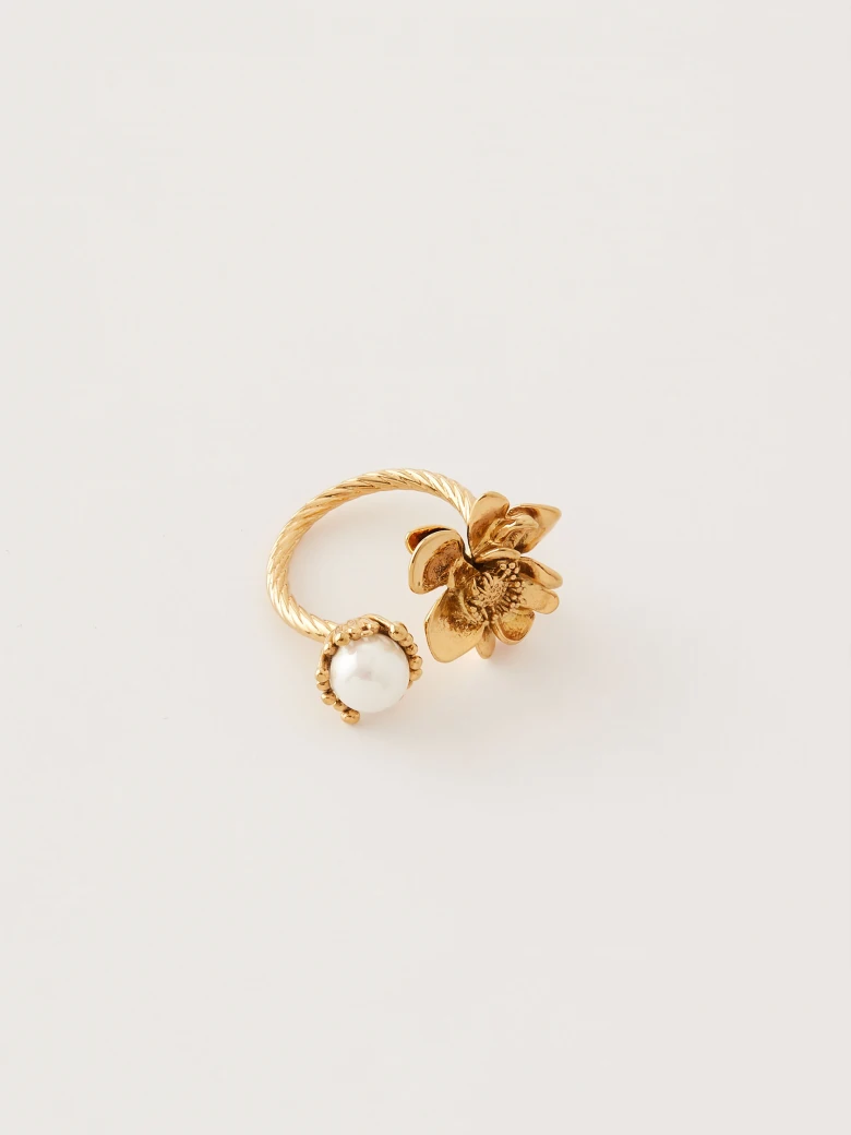 Steel ring in gold color one size