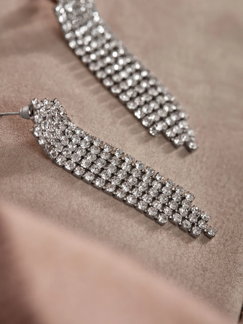 SPARKLING EARRINGS WITH STONES