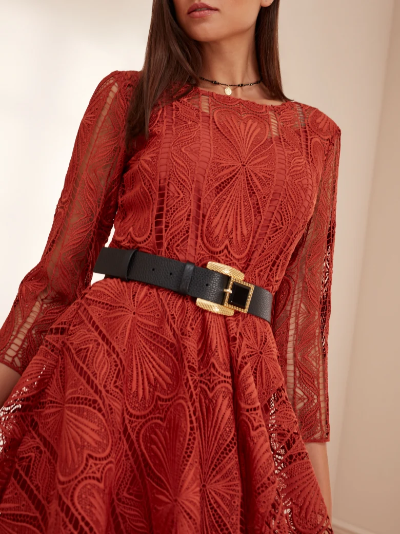 BELT WITH DECORATIVE BUCKLE