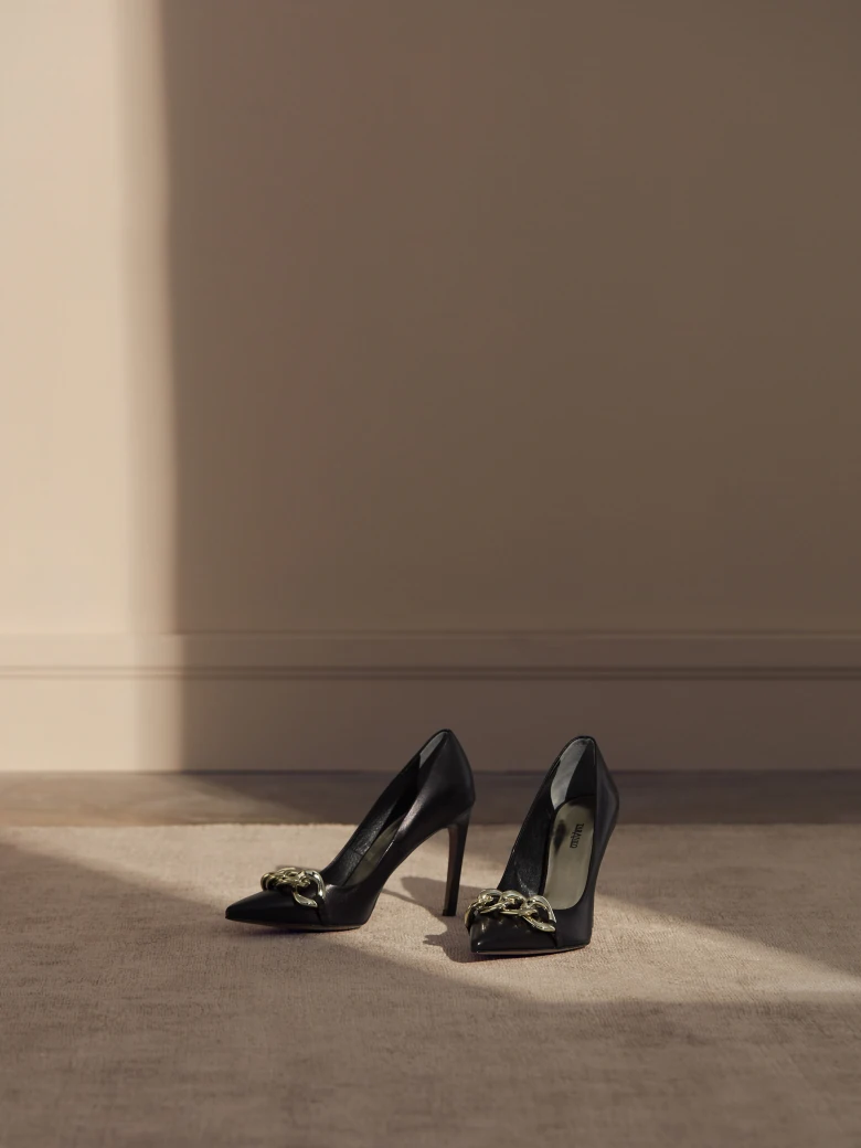 BLACK STILETTO PUMPS