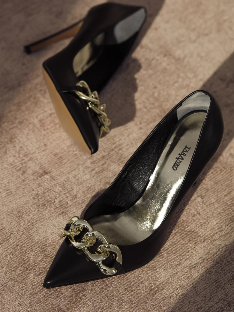 BLACK STILETTO PUMPS