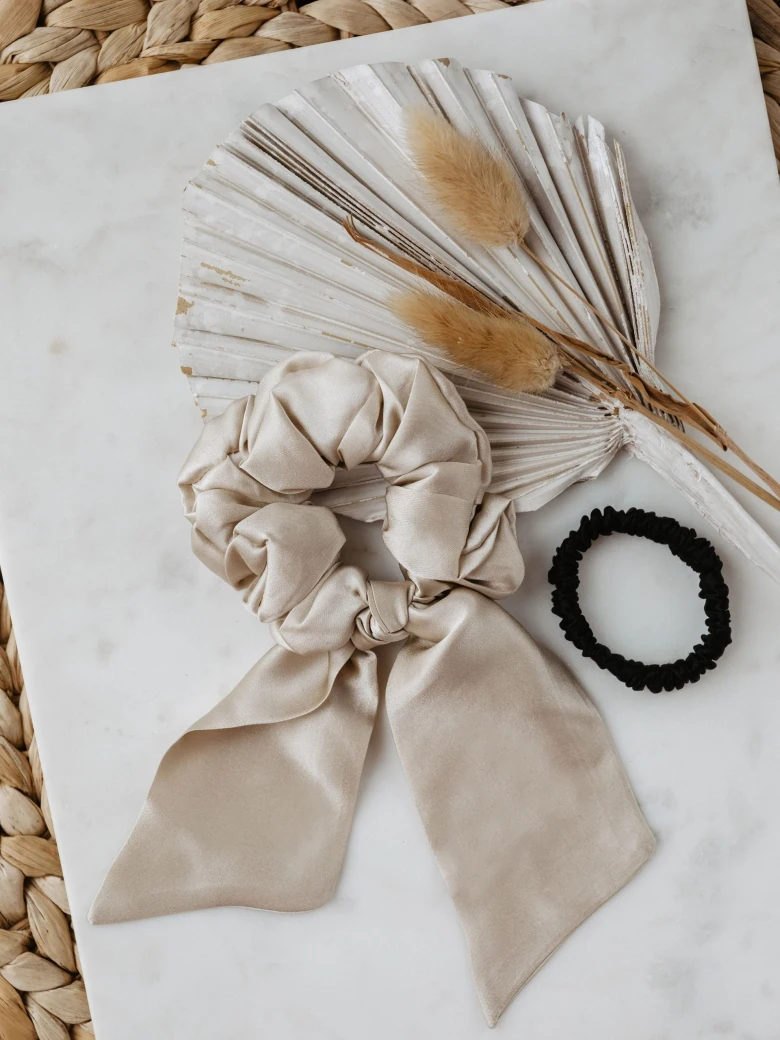 SCRUNCHIE