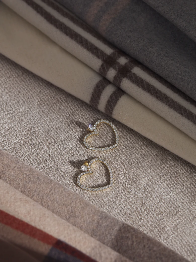 LONG HEART EARRINGS