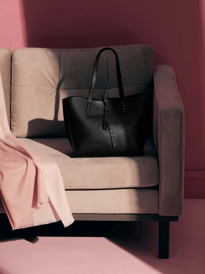BLACK SHOPPER BAG