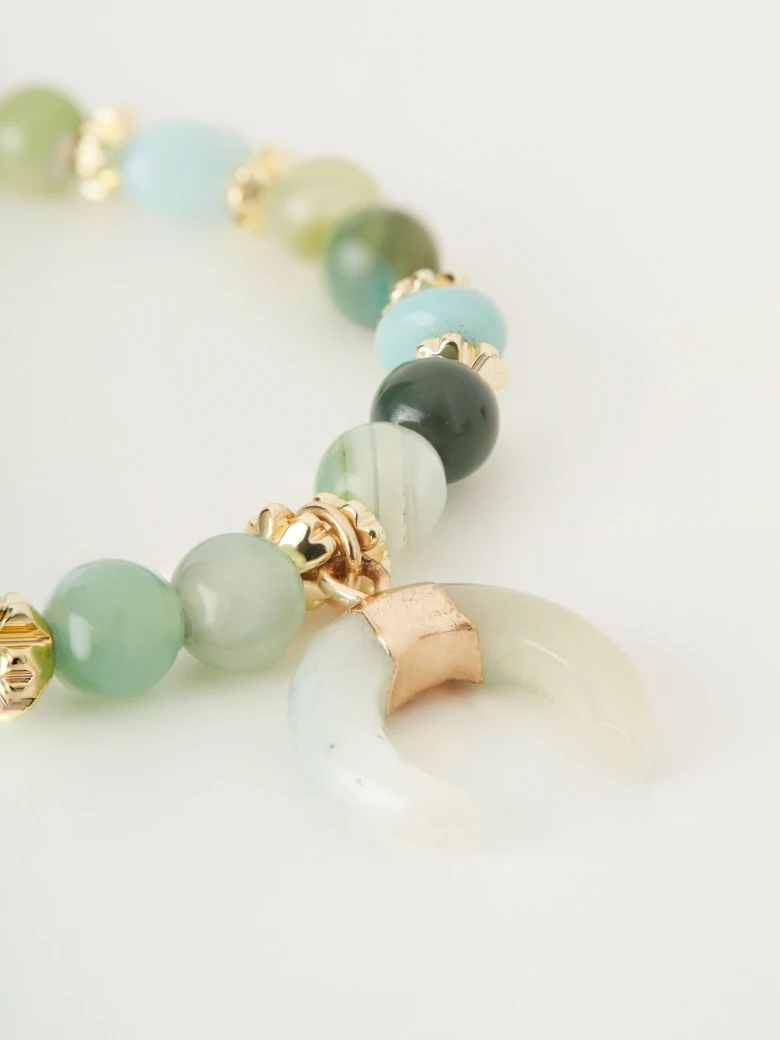 Bracelet in shades of green