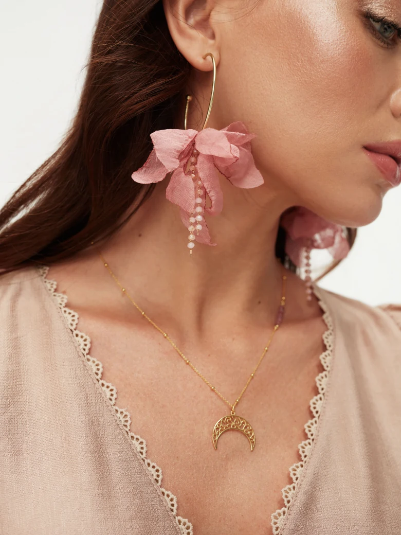 Necklace with openwork crescent moon