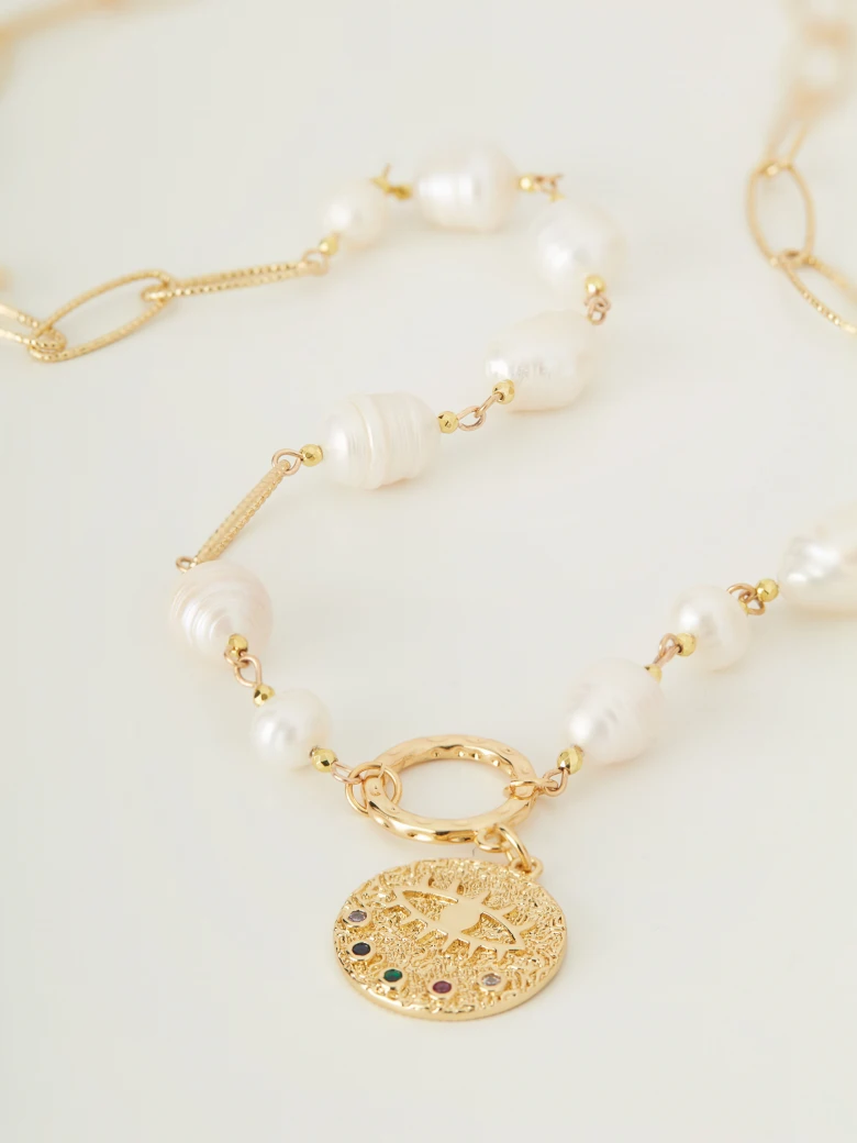 Pearl necklace