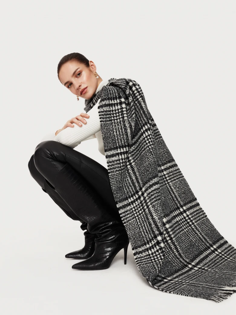Checkered scarf