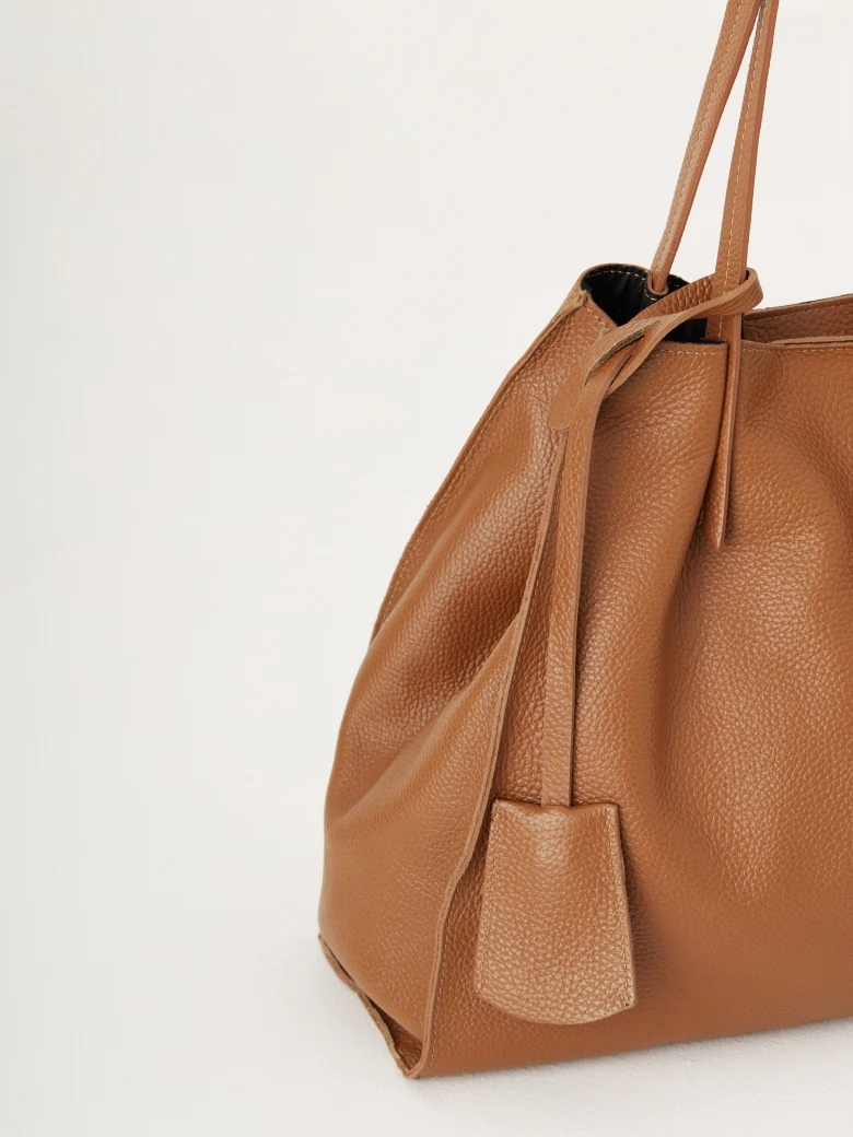 Skórzana torebka typu shopper w brązowym kolorze