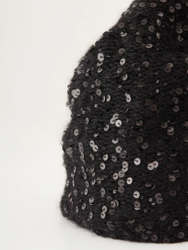 Black mohair cap with sequins